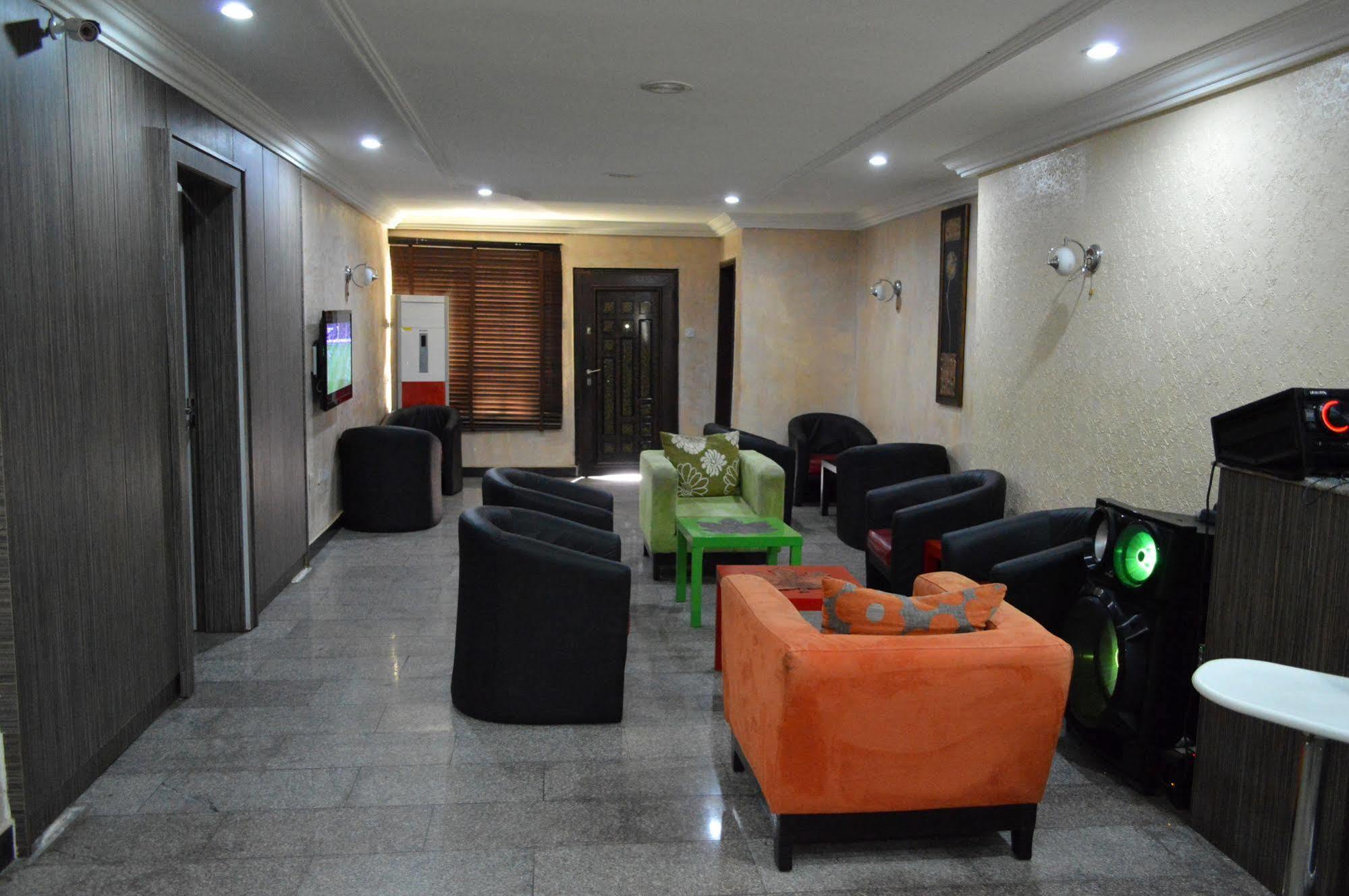 House14 Hotel Mobushipe Екстериор снимка